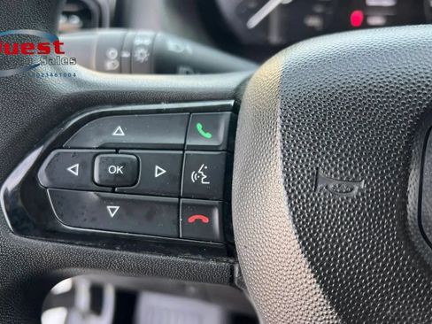 Used 2025 RAM ProMaster 2500 w/ Convenience Group FWD image 31