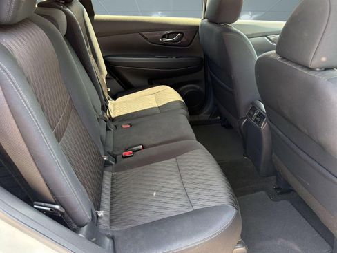 Used 2018 Nissan Rogue S w/ S Value Package FWD image 29