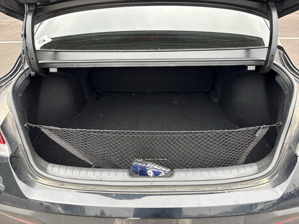Used 2025 Hyundai Elantra Hybrid FWD image 20