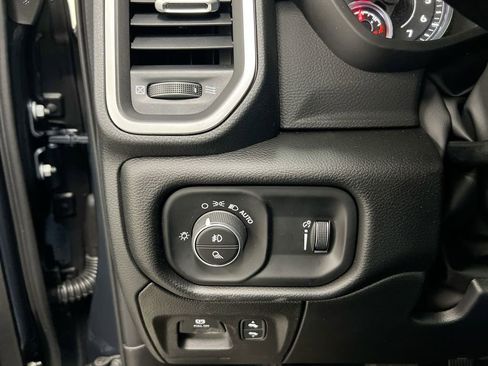 New 2026 RAM 1500 Big Horn AWD/4WD image 18