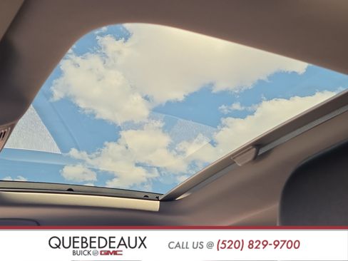 Used 2024 Volkswagen Jetta SE w/ Panoramic Sunroof Package FWD image 12
