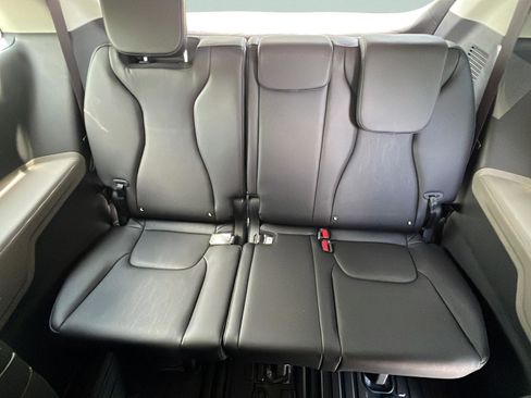 New 2026 Kia Carnival EX FWD image 14