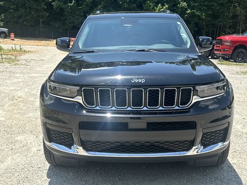 Used 2023 Jeep Grand Cherokee L Laredo w/ Luxury Tech Group I AWD/4WD image 11