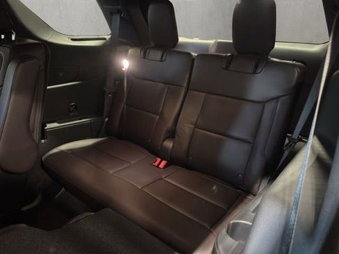 New 2026 Ford Explorer Platinum AWD/4WD image 10