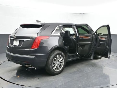 Used 2017 Cadillac XT5 Luxury w/ LPO, Wheel Lock Package image 36