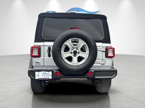 Used 2022 Jeep Wrangler Unlimited Sport S image 4