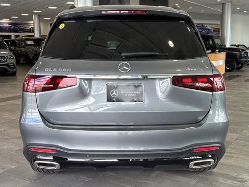New 2025 Mercedes-Benz GLS 580 4MATIC image 4