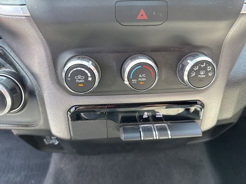 Used 2023 RAM 1500 Big Horn image 37