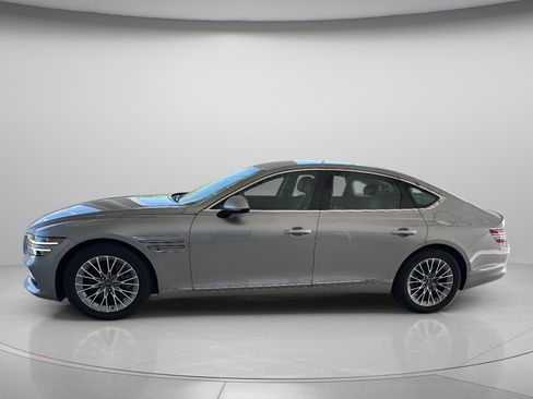 Used 2023 Genesis G80 2.5T RWD image 5