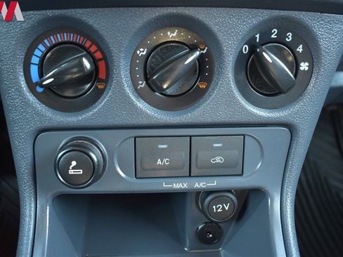 Used 2013 Ford Transit Connect XLT image 16