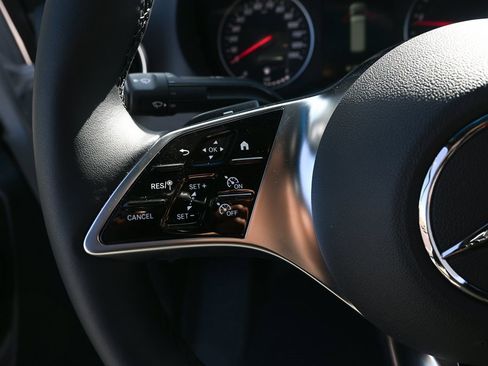 Used 2025 Mercedes-Benz Sprinter 2500 image 10