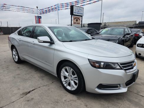 Used 2015 Chevrolet Impala LT image 2