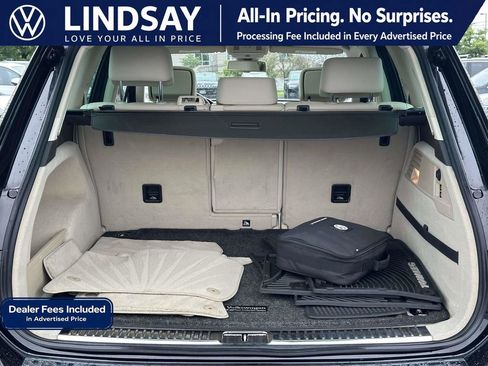 Used 2016 Volkswagen Touareg Sport AWD/4WD image 15