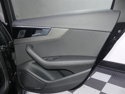 Used 2022 Audi A4 2.0T Premium Plus image 18