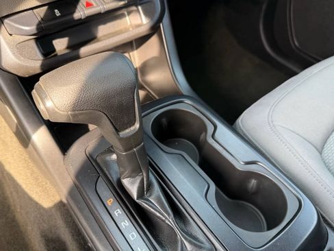 Used 2017 Chevrolet Colorado W/T w/ WT Convenience Package AWD/4WD image 15