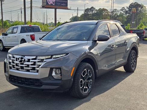 Used 2022 Hyundai Santa Cruz SEL w/ Activity Package FWD image 2