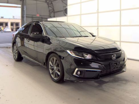 Used 2020 Honda Civic EX image 2