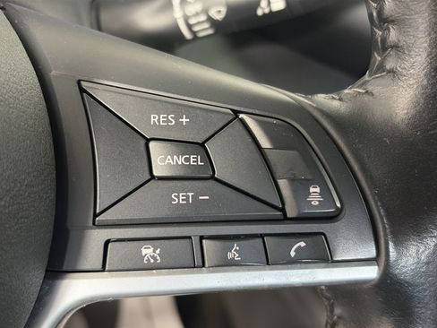Certified 2022 Nissan Sentra SV FWD image 28