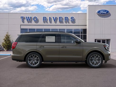 New 2027 Ford Expedition Platinum w/ Stealth Appearance Package AWD/4WD image 5