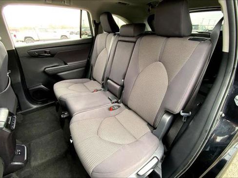 Certified 2024 Toyota Highlander LE image 20