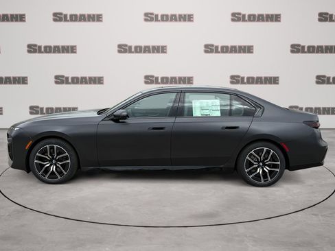 New 2026 BMW 740i xDrive AWD/4WD image 2