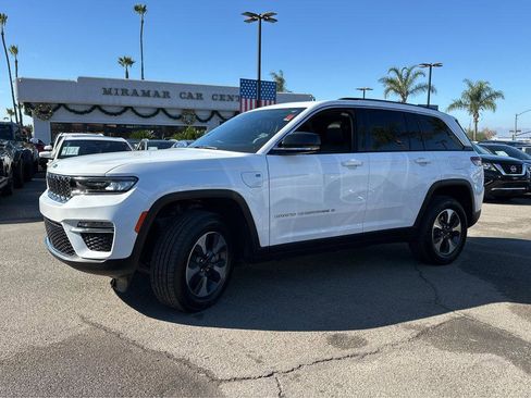 Used 2022 Jeep Grand Cherokee Limited 4xe image 11