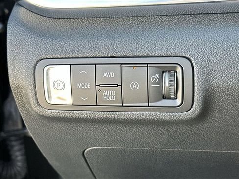 New 2026 GMC Terrain Denali w/ LPO, Black Badging Package image 17