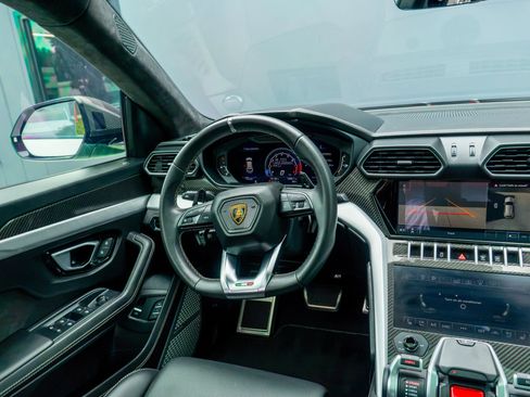 Used 2021 Lamborghini Urus AWD/4WD image 68