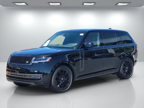 Used 2025 Land Rover Range Rover Long Wheelbase SE AWD/4WD image 8