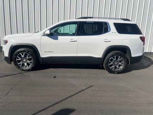 Used 2021 GMC Acadia SLE w/ Driver Convenience Package image 3