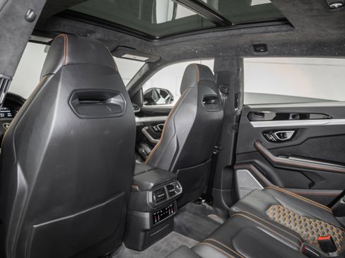 Used 2020 Lamborghini Urus image 21