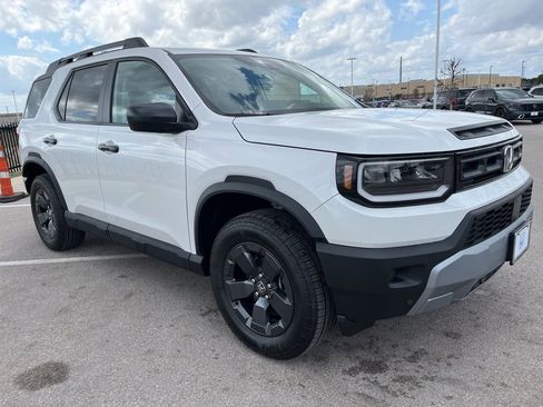 Certified 2026 Honda Passport RTL image 3