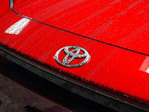 New 2026 Toyota bZ XLE Plus image 8