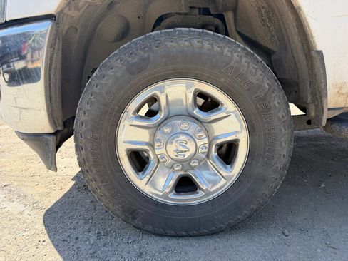 Used 2022 RAM 2500 Tradesman AWD/4WD image 9