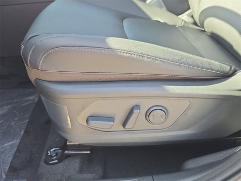 New 2026 Kia Sportage EX image 21