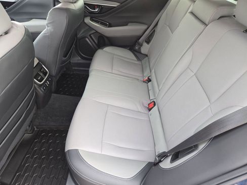 Used 2023 Subaru Outback Limited image 15