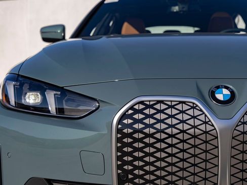 New 2026 BMW i4 eDrive40 w/ Premium Package image 9