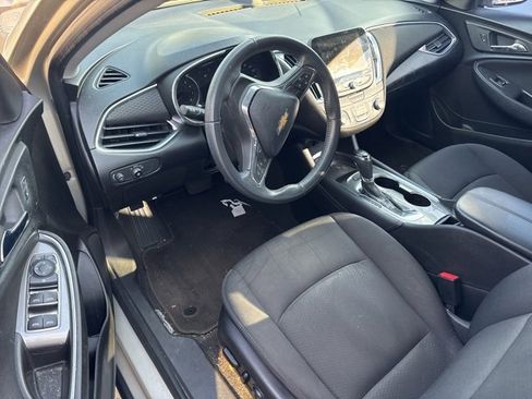 Used 2016 Chevrolet Malibu LT image 5