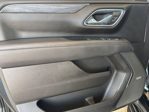 Certified 2023 GMC Yukon XL SLT image 11