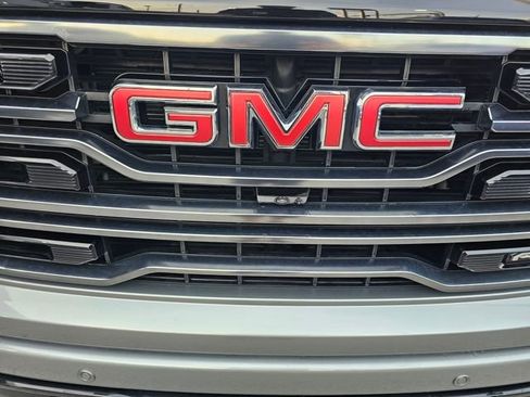 Used 2025 GMC Sierra 1500 AT4 AWD/4WD image 10
