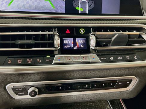 Used 2023 BMW X5 M50i w/ Climate Comfort Package AWD/4WD image 17