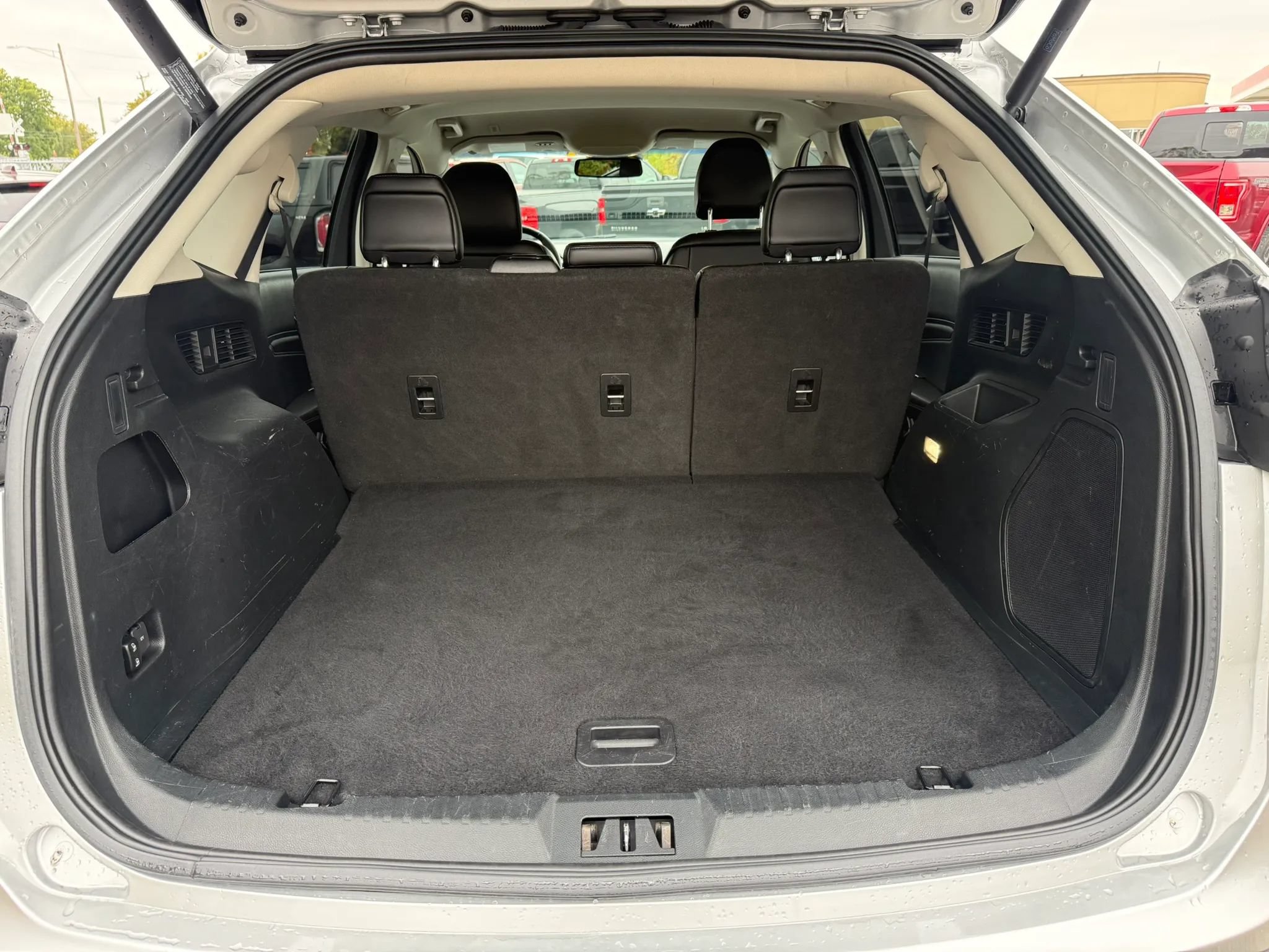 Used 2019 Ford Edge Titanium FWD image 30
