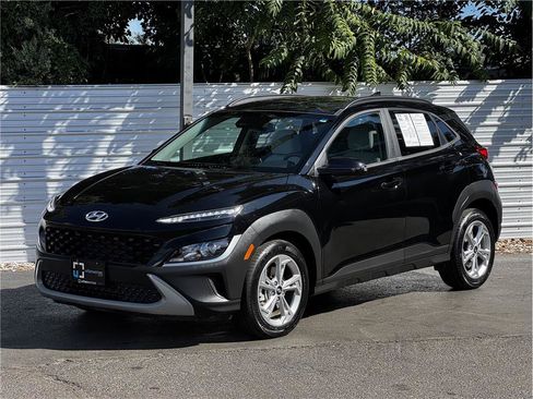 Used 2023 Hyundai Kona SEL w/ Cargo Package AWD/4WD image 5