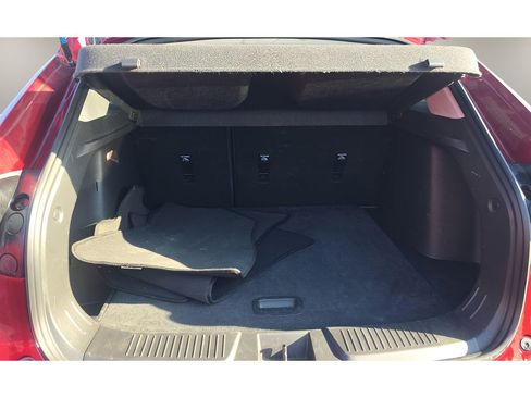 Used 2025 Chevrolet Trax LT w/ LT Convenience Package FWD image 13