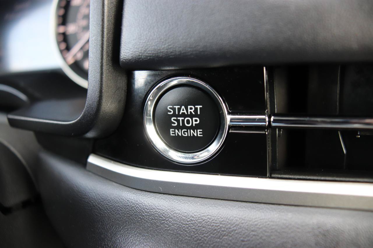 Used 2025 Mitsubishi Outlander SE FWD image 50