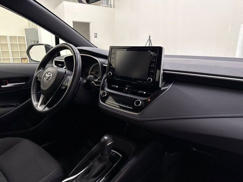 Used 2022 Toyota Corolla Hatchback image 25
