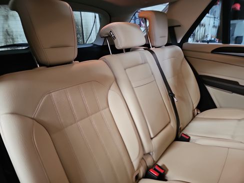 Used 2017 Mercedes-Benz GLE 350 4MATIC image 12
