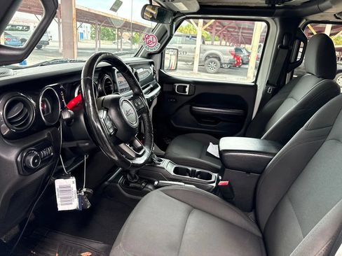 Used 2020 Jeep Wrangler Unlimited Sport AWD/4WD image 4