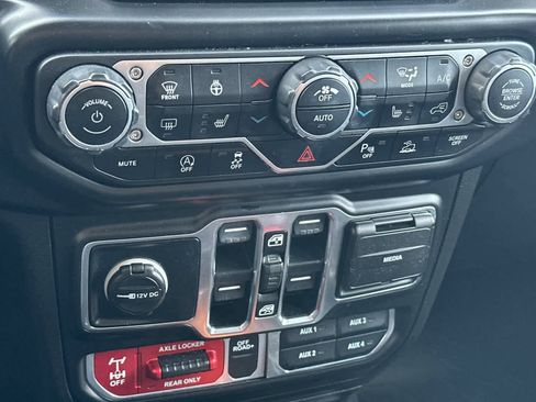 Used 2021 Jeep Gladiator Mojave AWD/4WD image 21