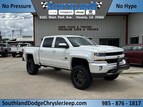 Used 2017 Chevrolet Silverado 1500 LT w/ All Star Edition AWD/4WD image 1